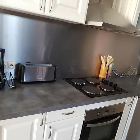 4 Personnes 50m2 A 300m De La Apartmán *